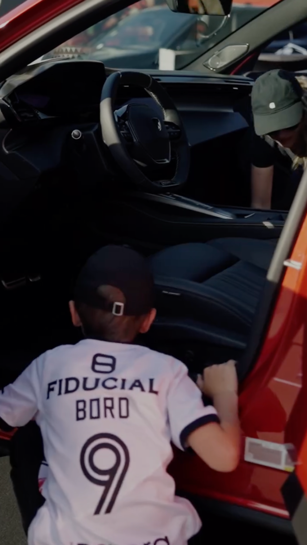 Teasing Peugeot Mondial de l'Auto 2026